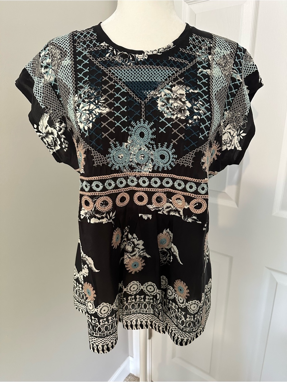Biya Johnny Was Embroidered Silk Blouse